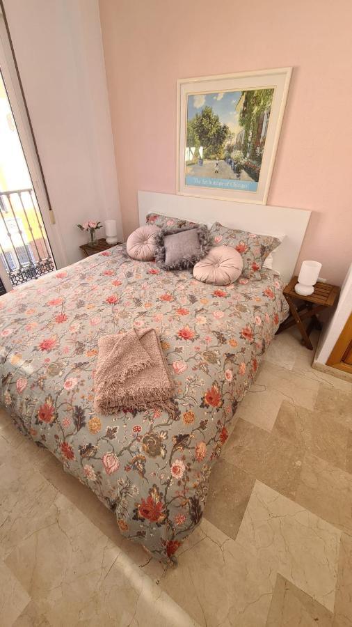 Penthouse With Solarium In The Center Of Malaga-Atico Con Solarium En El Centro De Malaga Apartment ภายนอก รูปภาพ